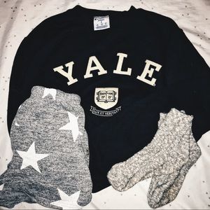 YALE sweatshirt